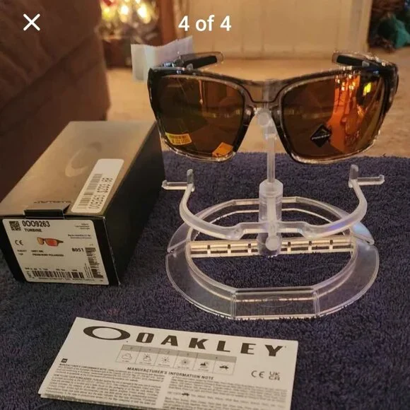 Oakley Turbine